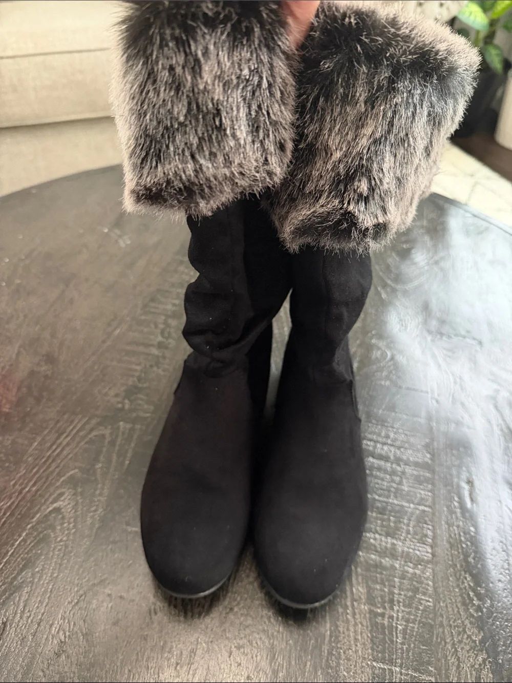 R2 Black Mid-Calf Winter Boots with Gray Faux Fur Cuff